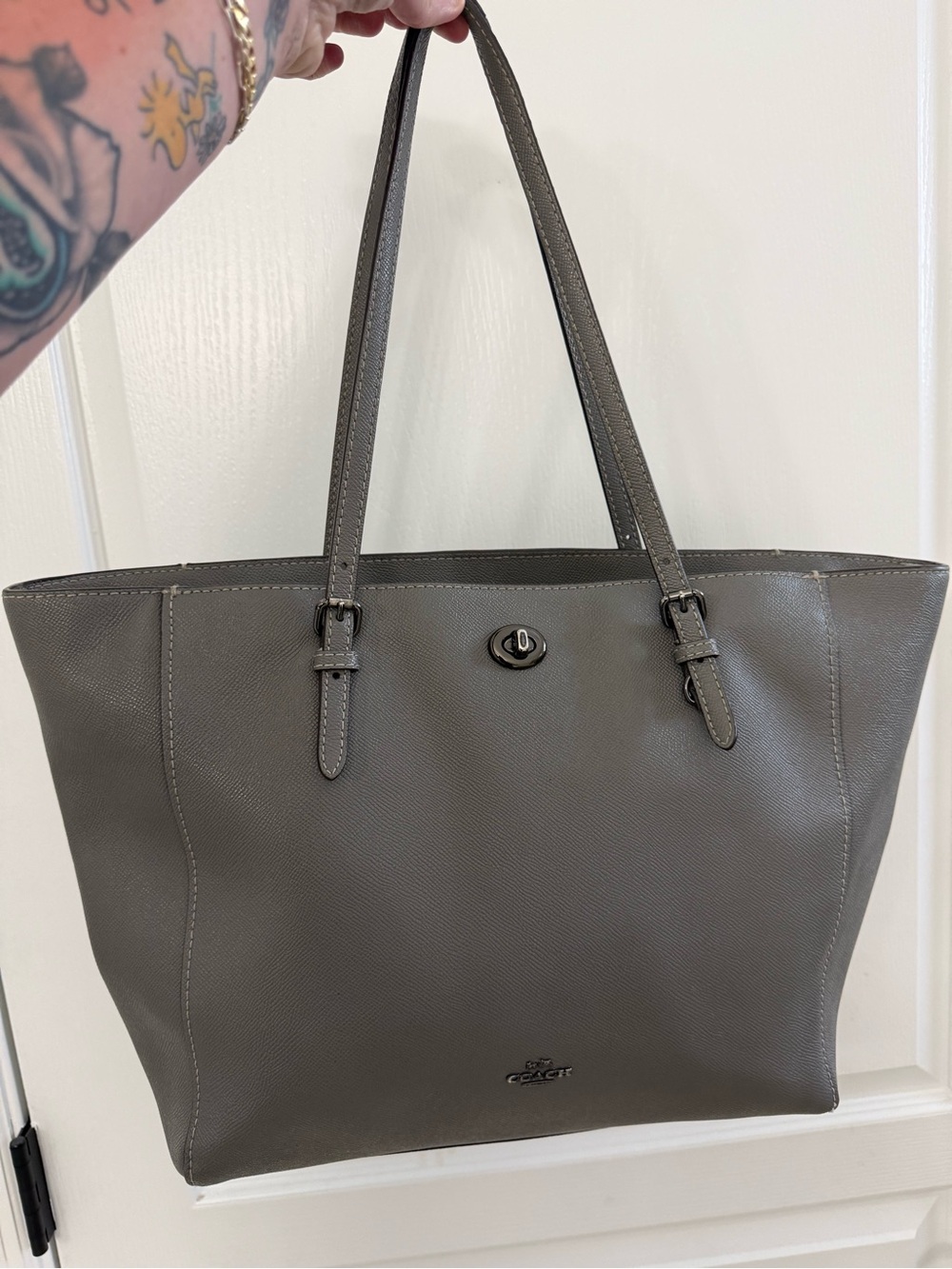 COACH Turnlock Large Tote Fog Gray Crossgrain Leather/ Gunmetal Laptop WorkBag